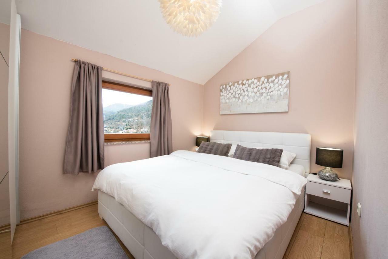Lola Apartment Veprinac المظهر الخارجي الصورة