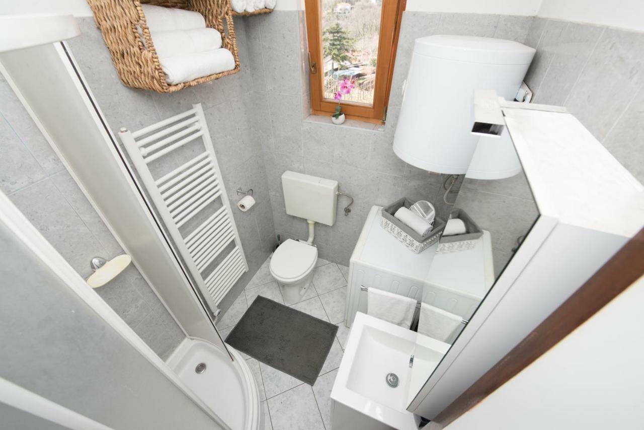 Lola Apartment Veprinac المظهر الخارجي الصورة